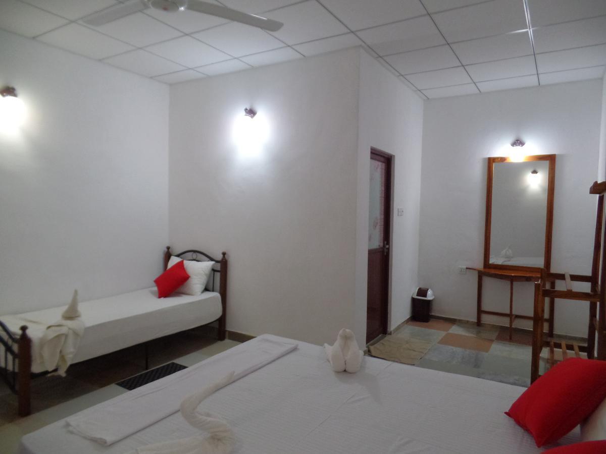 Amaya River Side Homestay Σιγκιρίγια Εξωτερικό φωτογραφία
