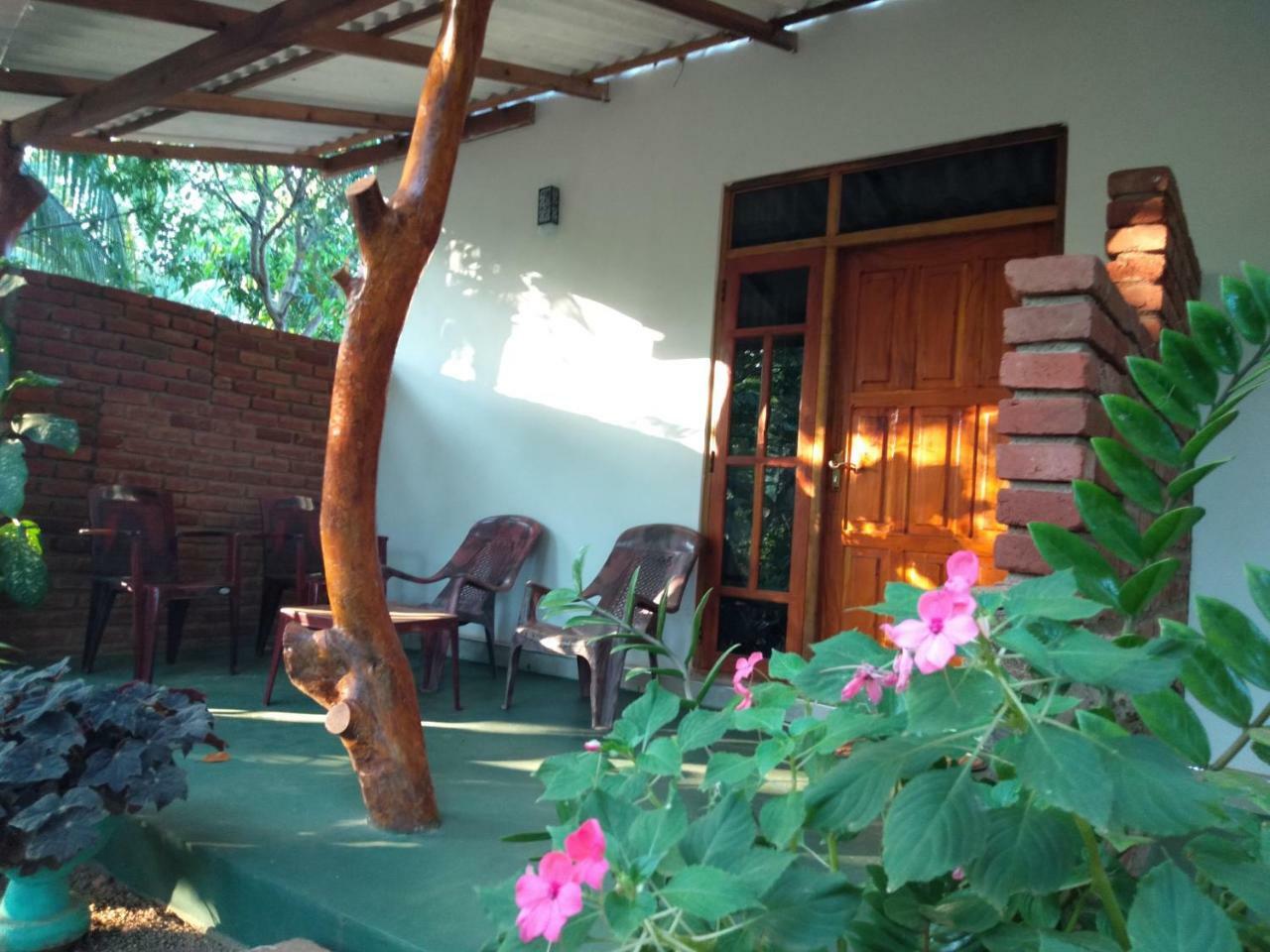 Amaya River Side Homestay Σιγκιρίγια Εξωτερικό φωτογραφία